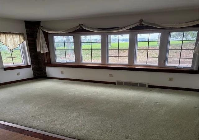 Photo 3 of Sale Pending at 667 Margaret St, Mt Oliver, PA 15210 | MLS# 1770115 | Listing updated on 2026-10-05