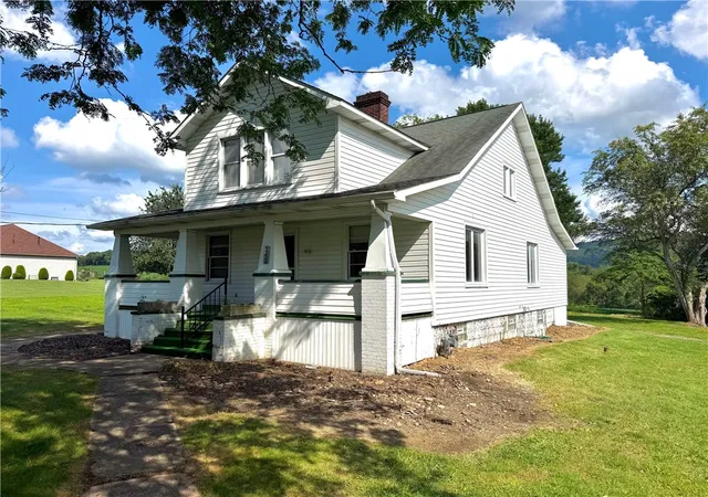 Photo 3 of Sale Pending at 5370 State Route 982, Derry Twp, PA 15627 | MLS# 1769756 | Listing updated on 2026-09-11