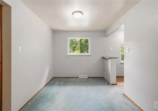 Photo 4 of Single family home for sale at 1739 Sample Rd, Mc Candless, PA 15101 | MLS# 1770136 | Listing updated on 2026-09-13