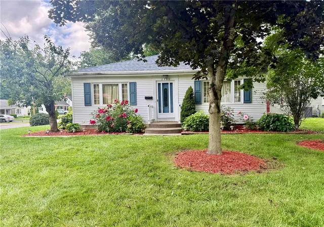Photo 1 of Sale Pending at 2401 N Mercer St, Neshannock Twp, PA 16105 | MLS# 1770222 | Listing updated on 2026-09-01