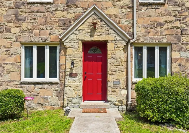 Photo 2 of Single family home for sale at 1805 Mcnary Blvd, Wilkinsburg, PA 15221 | MLS# 1770221 | Listing updated on 2026-09-26