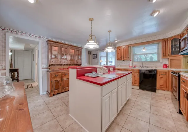 Photo 3 of Single family home for sale at 1414 Lower Bull Run Rd, West Mifflin, PA 15122 | MLS# 1770256 | Listing updated on 2026-09-11