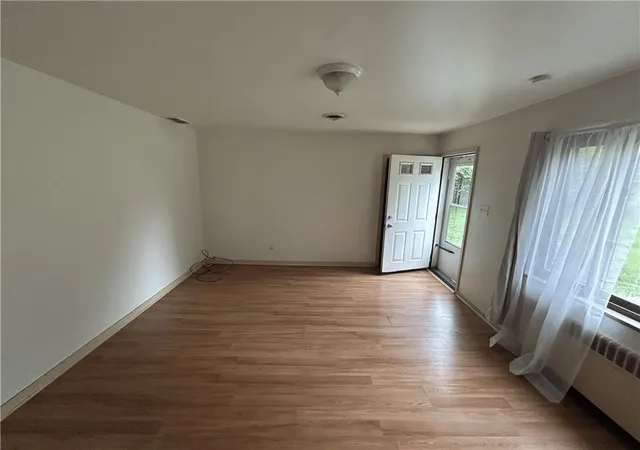 Photo 3 of Sale Pending at 6944 Shannon Rd, Verona, PA 15147 | MLS# 1770176 | Listing updated on 2026-09-11