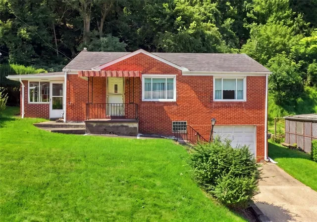 Single family home for sale at 522 Naysmith Rd, N Versailles, PA 15137 | MLS# 1770315