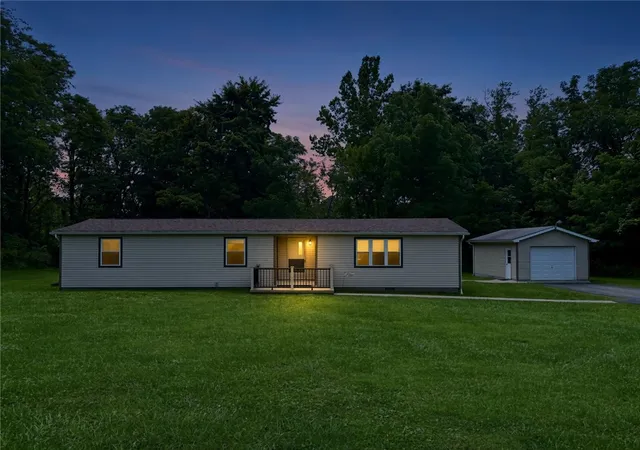 Photo 1 of Manufactured home for sale at 810 Alborn Ave, Shenango Twp, PA 16101 | MLS# 1770261 | Listing updated on 2026-09-12