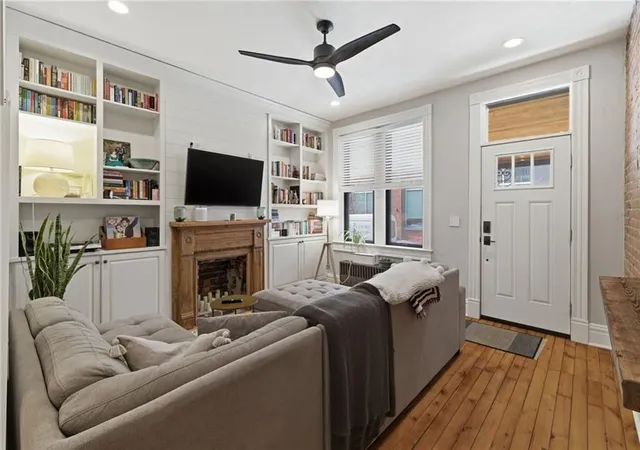 Photo 3 of Single family home for sale at 4030 Willow St, Lawrenceville, PA 15201 | MLS# 1770324 | Listing updated on 2026-10-02