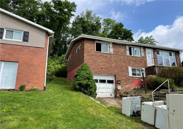 Photo 3 of Sale Pending at 543 Lucia Dr, Wilkins Twp, PA 15221 | MLS# 1770366 | Listing updated on 2026-09-11
