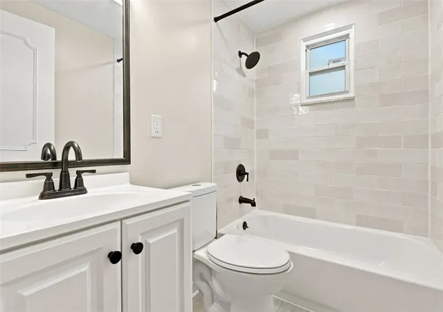 Photo 3 of Single family home for sale at 13 Cypress Dr, Carnegie, PA 15106 | MLS# 1770326 | Listing updated on 2026-09-29