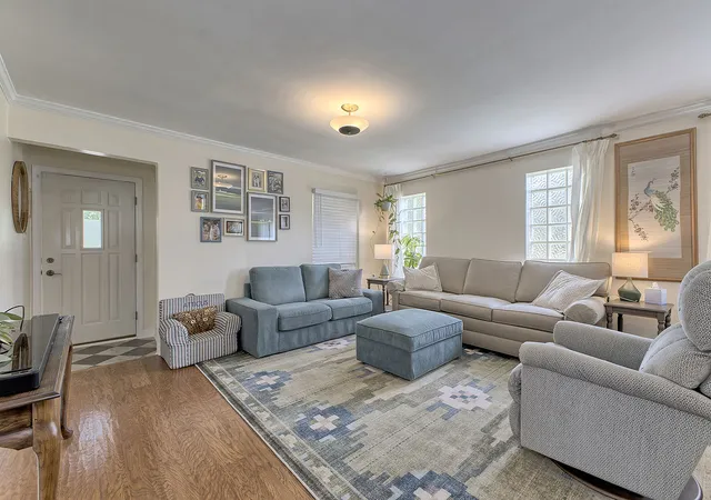 Photo 3 of Sale Pending at 298 Hawthorne Rd, Shaler, PA 15209 | MLS# 1770392 | Listing updated on 2026-09-03