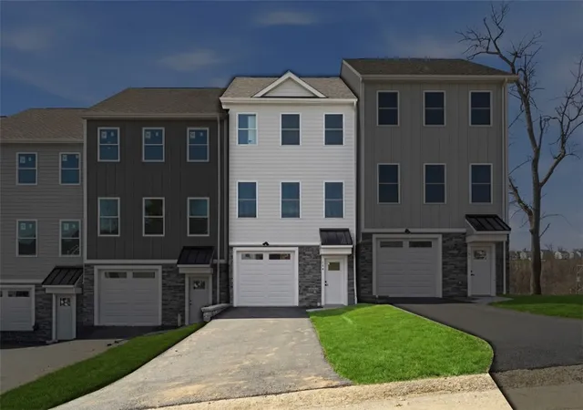 Photo 2 of Condo for sale at 129 Bella Vista Dr, Baldwin Boro, PA 15236 | MLS# 1770146 | Listing updated on 2026-09-12