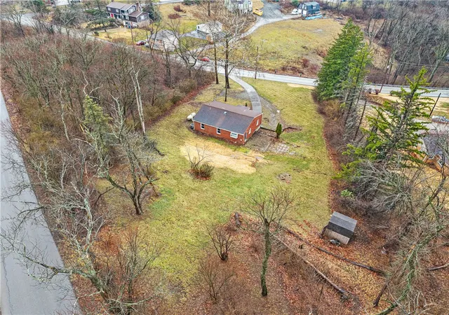 Photo 3 of Sale Pending at 134 Baldwin Rd, Collier Twp, PA 15106 | MLS# 1770186 | Listing updated on 2026-09-04