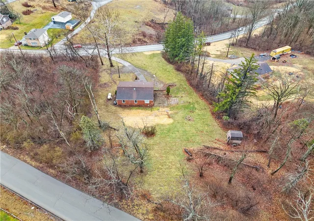 Photo 3 of Single family home for sale at 134 Baldwin Rd, Collier Twp, PA 15106 | MLS# 1770186 | Listing updated on 2026-10-19