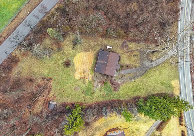 Photo 4 of Single family home for sale at 134 Baldwin Rd, Collier Twp, PA 15106 | MLS# 1770186 | Listing updated on 2026-10-19