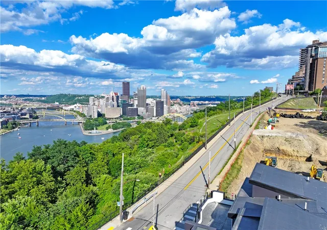 Photo 50 of Townhouse for sale at 1607 Grandview Ave, Mt Washington, PA 15211 | MLS# 1770374 | Listing updated on 2026-09-10