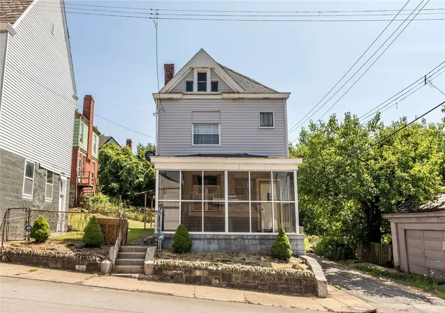 Photo 3 of Single family home for sale at 615 Beltzhoover Ave, Knoxville, PA 15210 | MLS# 1770404 | Listing updated on 2026-10-09