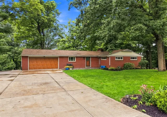 Photo 1 of Single family home for sale at 1557 Kuhlview Dr, Franklin Park, PA 15237 | MLS# 1770322 | Listing updated on 2026-09-05