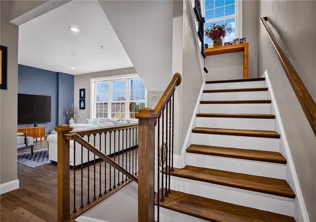 Photo 3 of Townhouse for sale at 2335 Old Greentree Rd, Scott Twp, PA 15106 | MLS# 1770427 | Listing updated on 2026-09-10