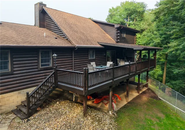 Photo 3 of Sale Pending at 2507 Jennie, Patterson Twp, PA 15010 | MLS# 1770196 | Listing updated on 2026-09-08