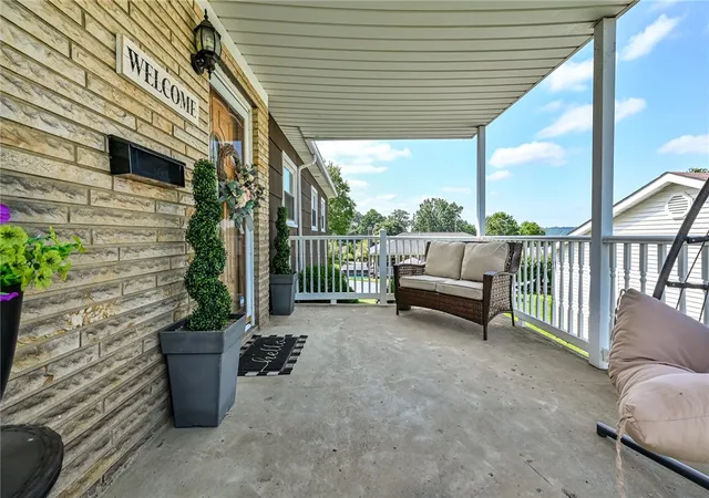 Photo 2 of Single family home for sale at 717 June Lee St, Ellwood City, PA 16117 | MLS# 1770475 | Listing updated on 2026-09-14