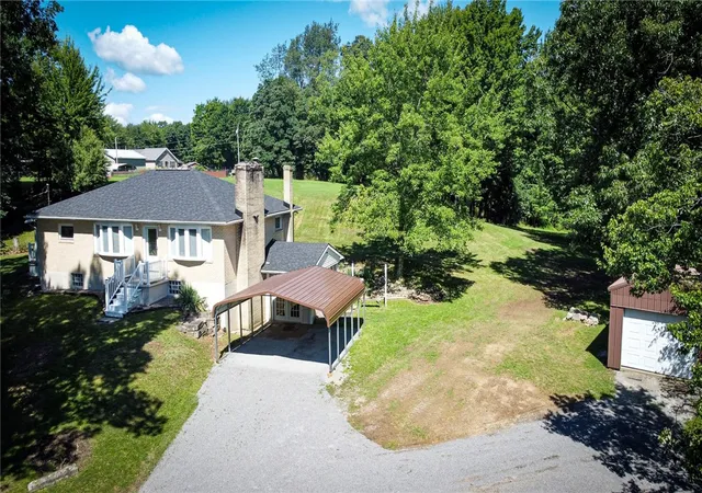 Photo 1 of Single family home for sale at 552 Queenstown Rd, Perry Twp, PA 16041 | MLS# 1770488 | Listing updated on 2026-09-14