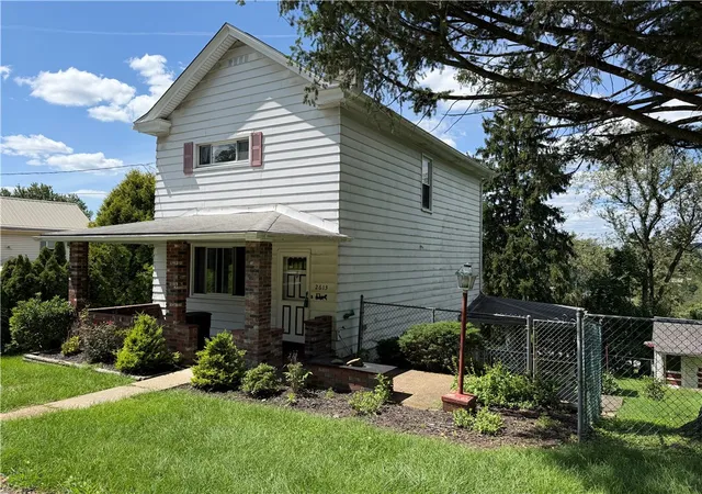 Photo 2 of Single family home for sale at 2613 Portland St, Hempfield Twp, PA 15634 | MLS# 1770398 | Listing updated on 2026-09-16
