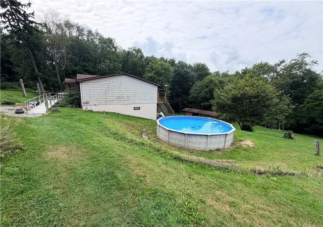 Photo 3 of Single family home for sale at 415 Sandy Holw Rd, Rimersburg, PA 16248 | MLS# 1770508 | Listing updated on 2026-10-02