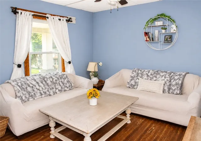 Photo 4 of Single family home for sale at 703 E Long Ave, New Castle, PA 16101 | MLS# 1770543 | Listing updated on 2026-09-13
