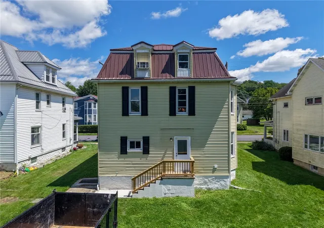 Photo 3 of Sale Pending at 277 N Morrow St, Blairsville Area, PA 15717 | MLS# 1770310 | Listing updated on 2026-09-02
