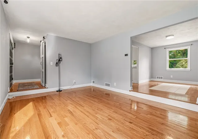 Photo 2 of Sale Pending at 163 Cassia Dr, Jefferson Hills, PA 15025 | MLS# 1770251 | Listing updated on 2026-09-02