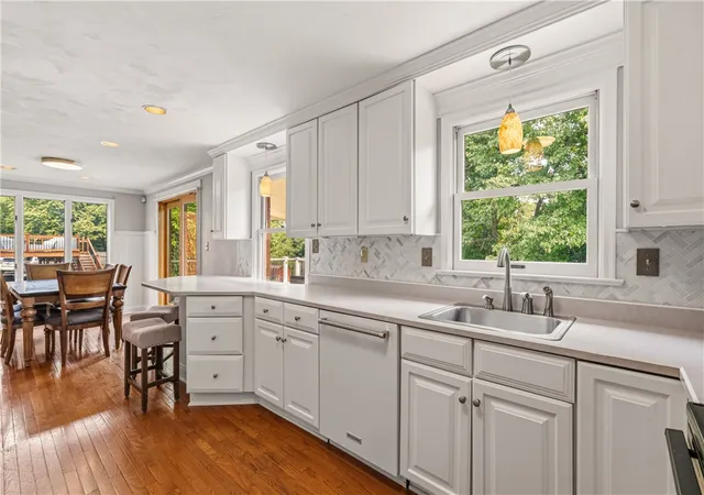 Photo 4 of Sale Pending at 163 Cassia Dr, Jefferson Hills, PA 15025 | MLS# 1770251 | Listing updated on 2026-09-02