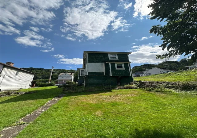 Photo 3 of Single family home for sale at 156 Dewey St, Etna, PA 15223 | MLS# 1770562 | Listing updated on 2026-09-09