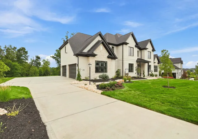 Photo 2 of Single family home for sale at 2020 Mallard Ln, Marshall, PA 15005 | MLS# 1770576 | Listing updated on 2026-09-13