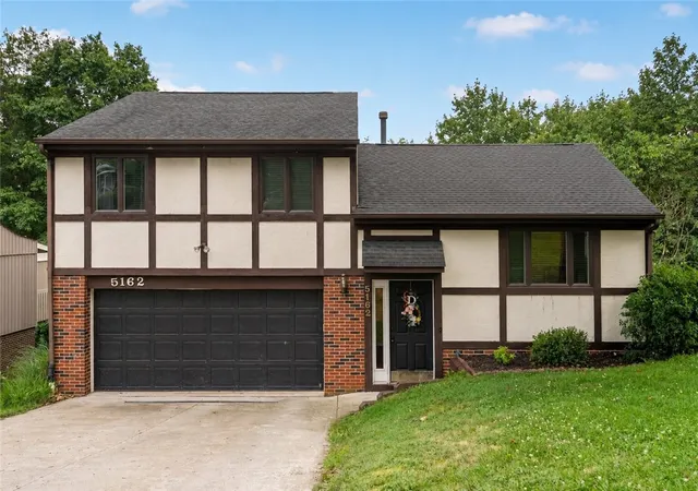 Photo 1 of Single family home for sale at 5162 Lantern Hl Dr, Whitehall, PA 15236 | MLS# 1770354 | Listing updated on 2026-09-09