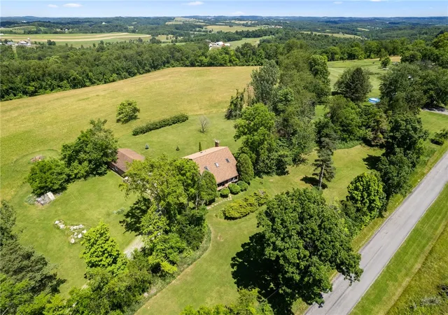 Photo 1 of Single family home for sale at 203 Wotring Rd, Hopewell, PA 15301 | MLS# 1770517 | Listing updated on 2026-09-12