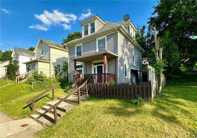 Photo 2 of Single family home for sale at 114 South St, City Of But Se, PA 16001 | MLS# 1770584 | Listing updated on 2026-09-10