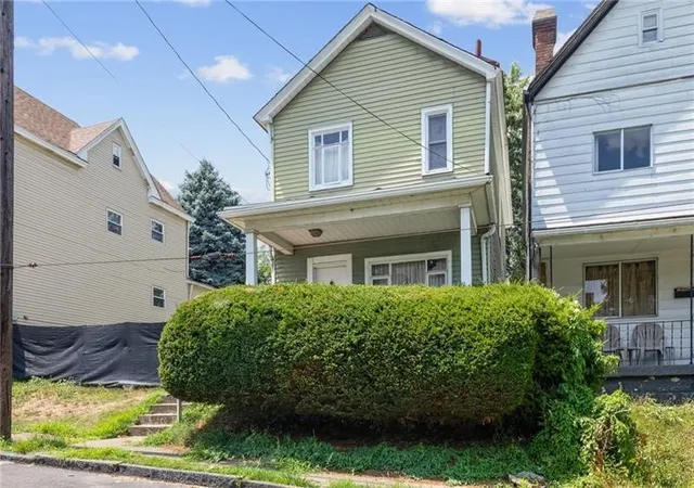 Photo 1 of Single family home for sale at 1724 Federal, Mc Keesport, PA 15132 | MLS# 1770355 | Listing updated on 2026-09-09