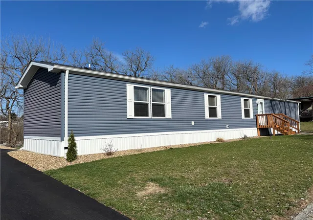 Photo 1 of Manufactured home for sale at 146 Cardinal Dr, Hempfield Twp, PA 15644 | MLS# 1770342 | Listing updated on 2026-09-04