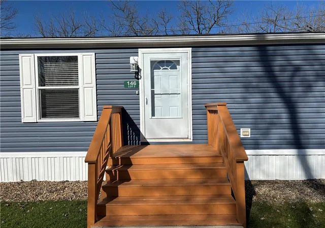 Photo 4 of Manufactured home for sale at 146 Cardinal Dr, Hempfield Twp, PA 15644 | MLS# 1770342 | Listing updated on 2026-09-04