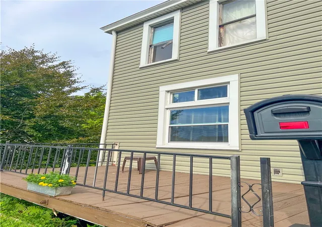 Photo 3 of Single family home for sale at 408 Oneida St, Rostraver, PA 15062 | MLS# 1770554 | Listing updated on 2026-09-10