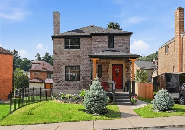 Photo 2 of Single family home for sale at 1152 Ridgeland Dr, Woods Run, PA 15212 | MLS# 1770631 | Listing updated on 2026-09-14