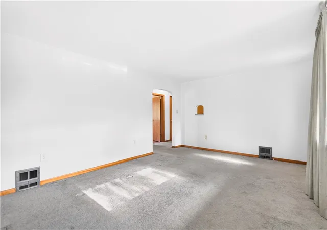 Photo 3 of Single family home for sale at 210 Dicio St, North Strabane, PA 15317 | MLS# 1770244 | Listing updated on 2026-09-15