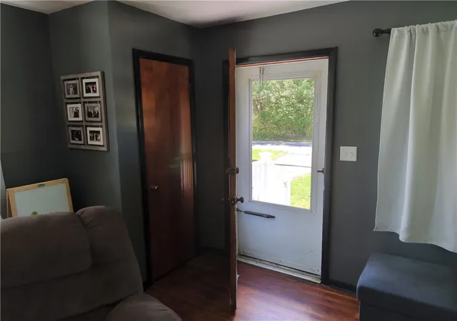 Photo 3 of Single family home for sale at 805 S Scotland Ln, Union Twp, PA 16101 | MLS# 1770248 | Listing updated on 2026-09-12