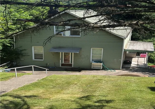 Photo 2 of Single family home for sale at 1523 Ridge Ave, N Braddock, PA 15104 | MLS# 1770706 | Listing updated on 2026-09-16