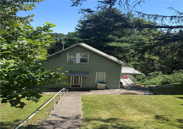 Photo 3 of Single family home for sale at 1523 Ridge Ave, N Braddock, PA 15104 | MLS# 1770706 | Listing updated on 2026-09-16