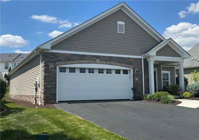 Photo 3 of Condo for sale at 132 Cobblestone Dr, Ohio Twp, PA 15237 | MLS# 1770673 | Listing updated on 2026-09-09