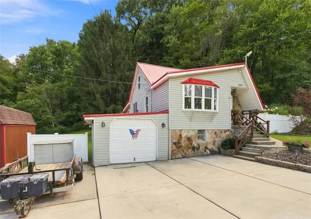 Photo 2 of Single family home for sale at 286 Big Knob Rd, New Sewickley Twp, PA 15074 | MLS# 1770720 | Listing updated on 2026-09-10