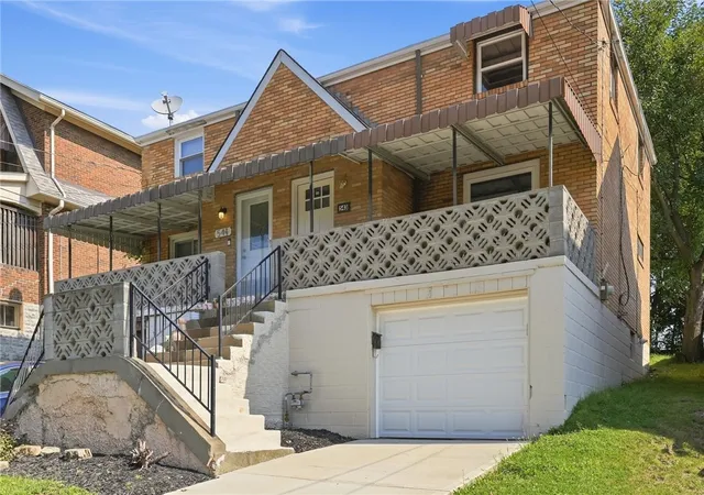 Photo 1 of Single family home for sale at 543 Fordham Ave, Brookline, PA 15226 | MLS# 1768129 | Listing updated on 2026-10-13
