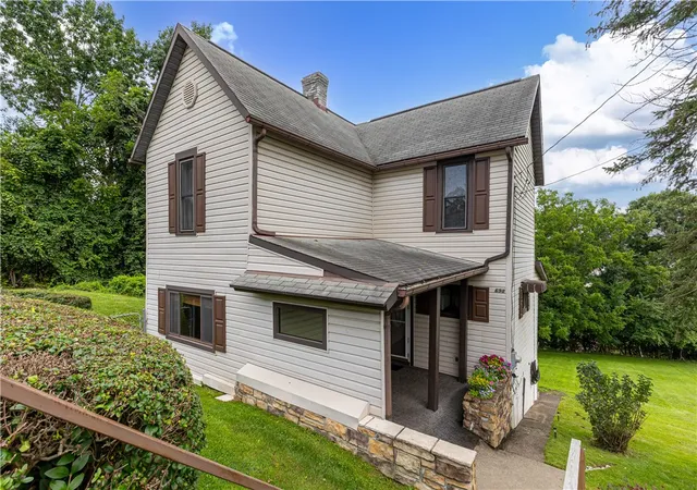 Photo 2 of Single family home for sale at 698 Grove Ave, Canton Twp, PA 15301 | MLS# 1770286 | Listing updated on 2026-09-01