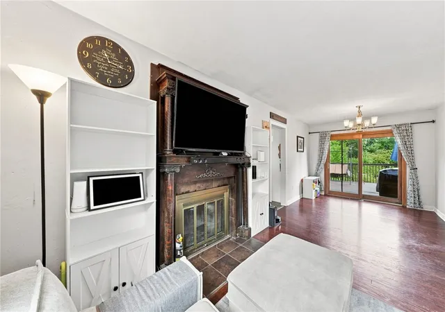 Photo 4 of Single family home for sale at 11 Reichold Rd, Mc Candless, PA 15090 | MLS# 1770723 | Listing updated on 2026-09-04