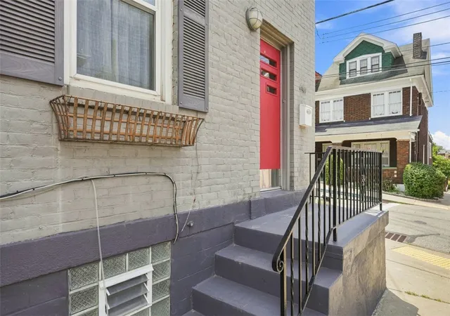 Photo 2 of Single family home for sale at 4400 Davison St, Lawrenceville, PA 15201 | MLS# 1769103 | Listing updated on 2026-09-06